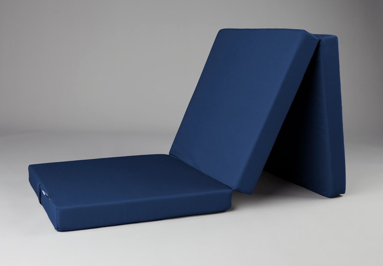 Fold Away Bed Blue_1